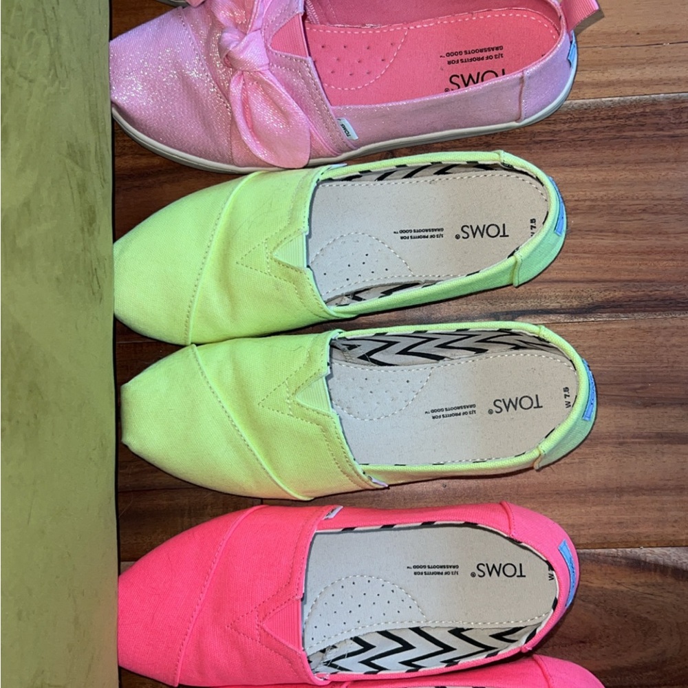 TOMS Slip on - Pink, Yellow, Coral